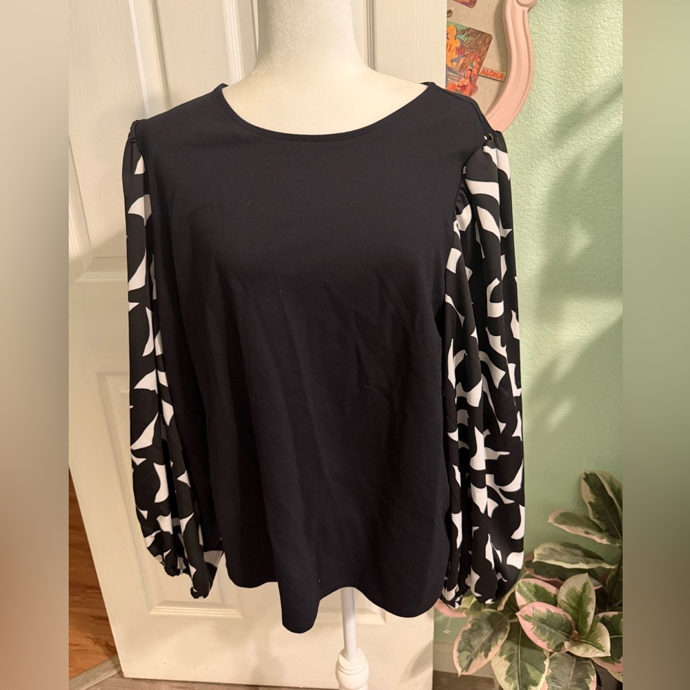 Nine West Black Top with Black & White Printed Long Sleeves